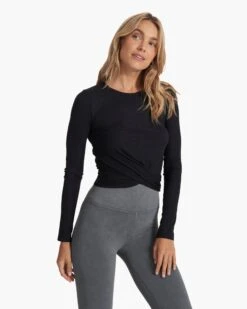 Long Sleeve Cove Twist Tee | Black