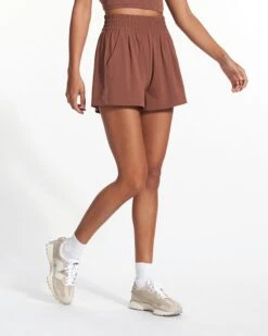 Villa Short | Hazelnut