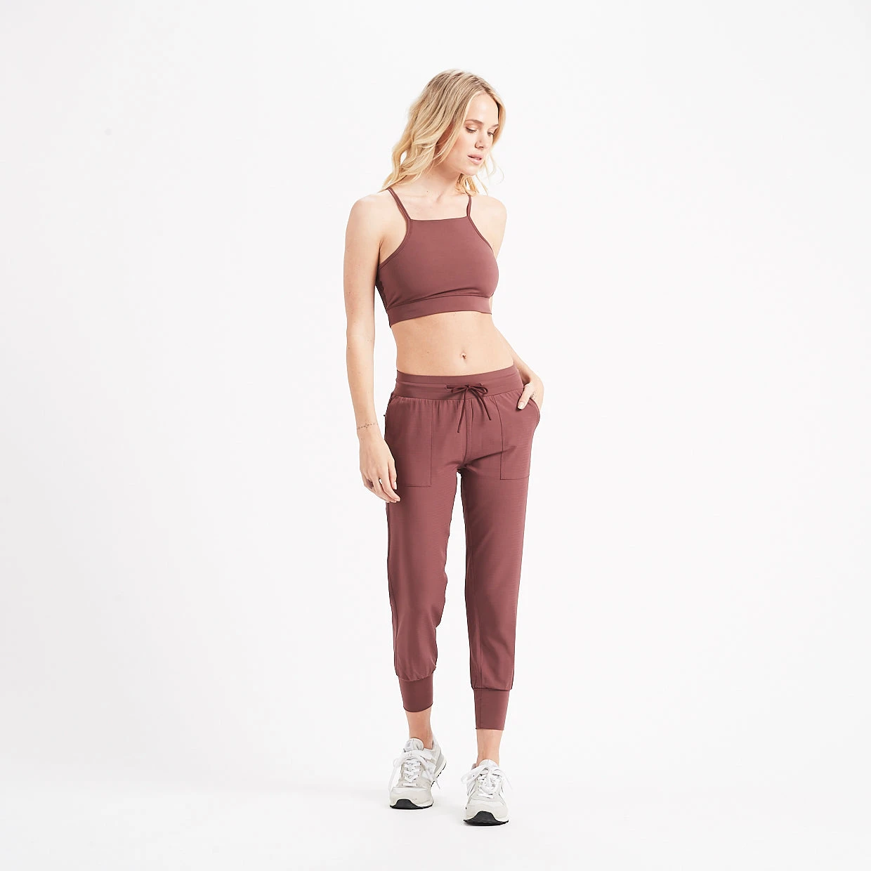 Summits Woven Jogger | Fig - Image 4