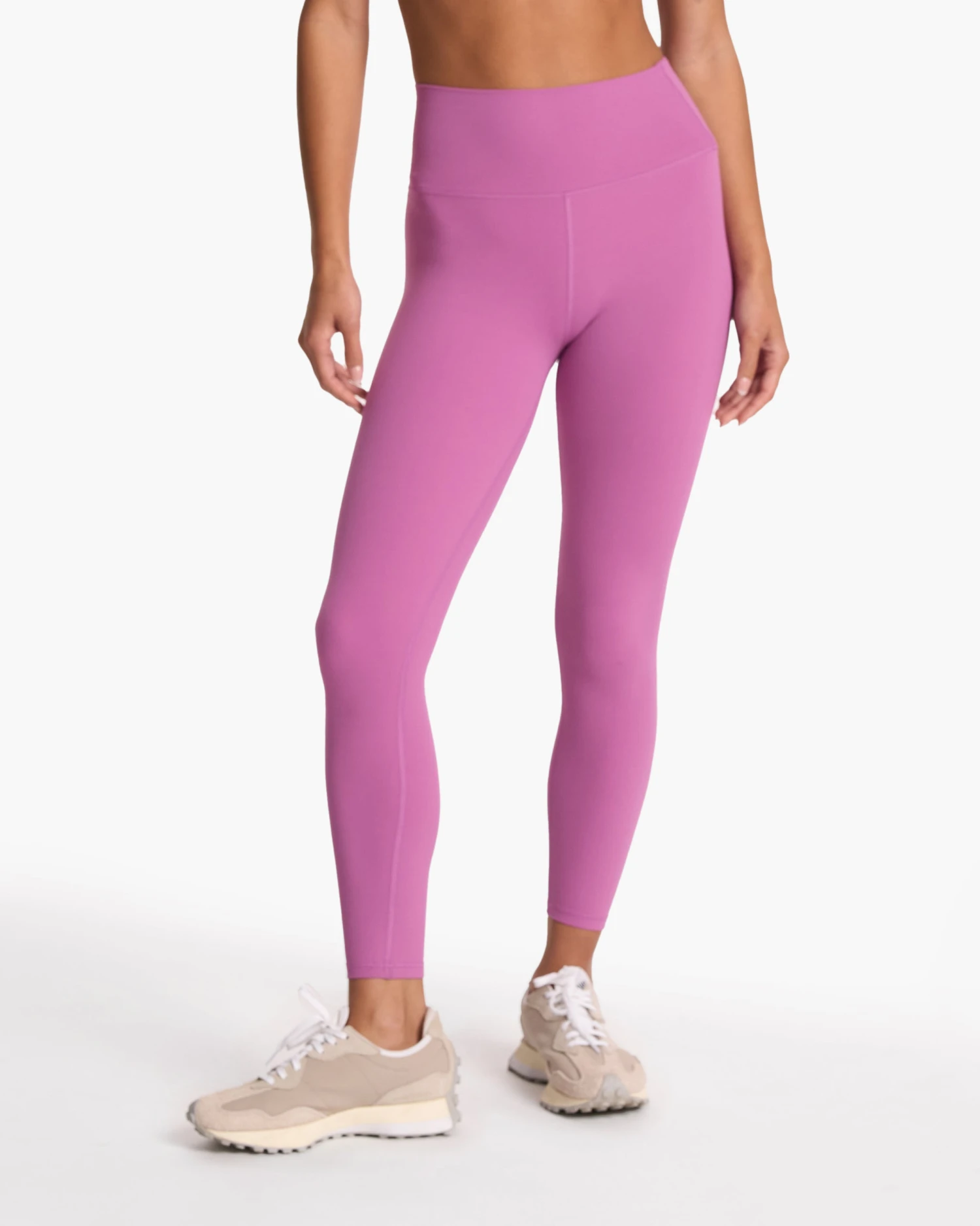 Vuori AllTheFeels™ Legging - Short | Claret - Image 2