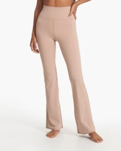 Studio Flare | Coconut