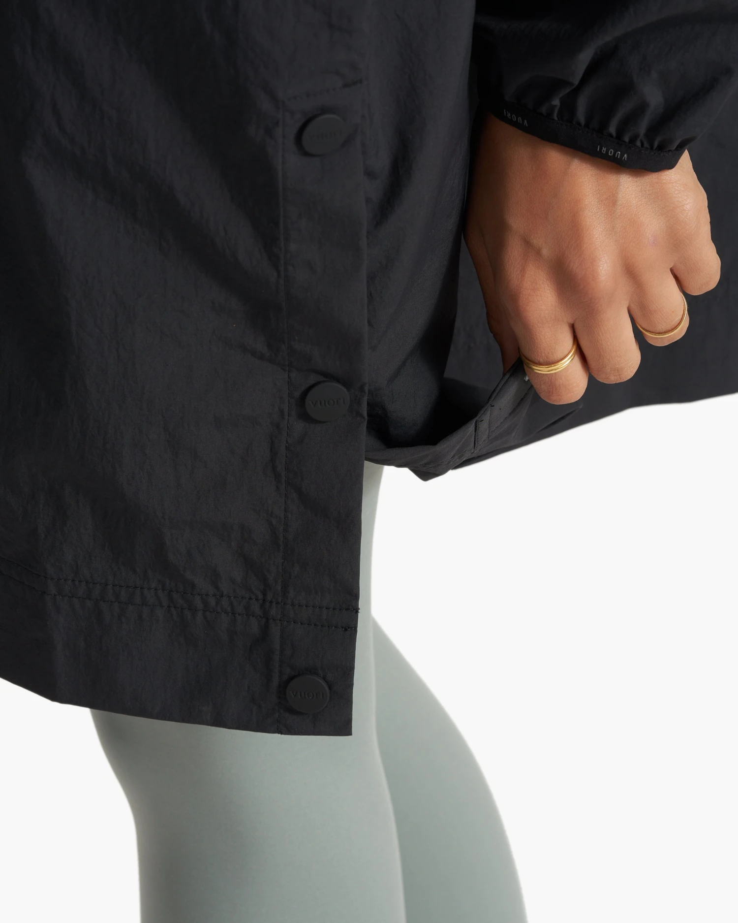 Airy Anorak | Black - Image 5